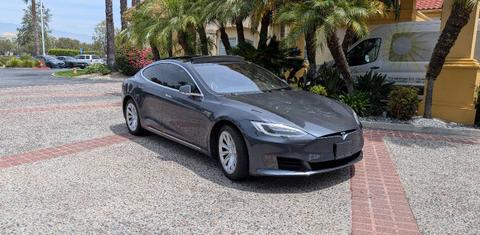 Tesla Model S 2016