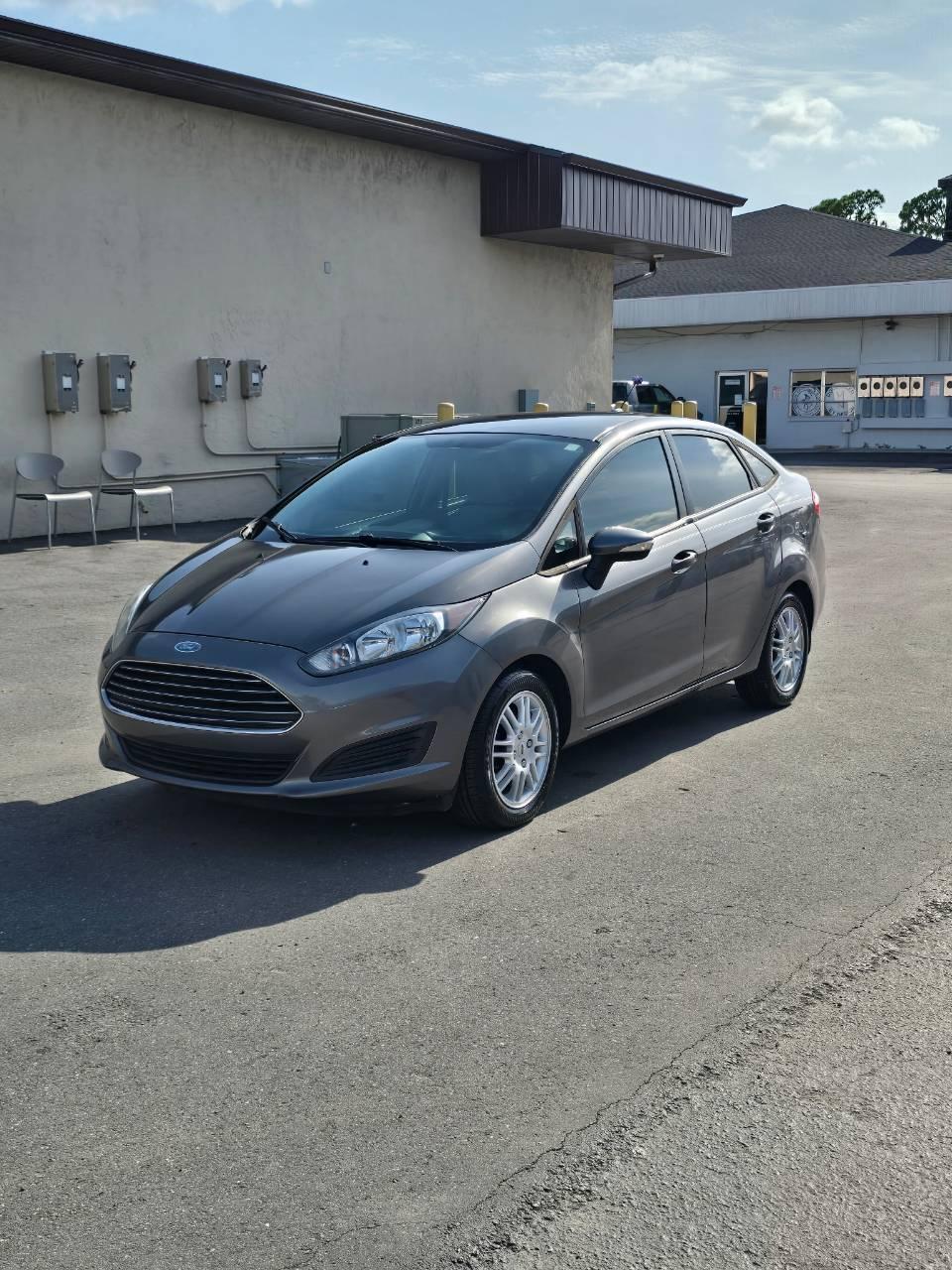 Ford Fiesta 2014 in Port Charlotte, FL
