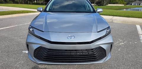 Toyota Camry Hybrid 2026