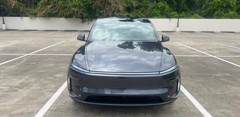 Tesla Model Y 2026