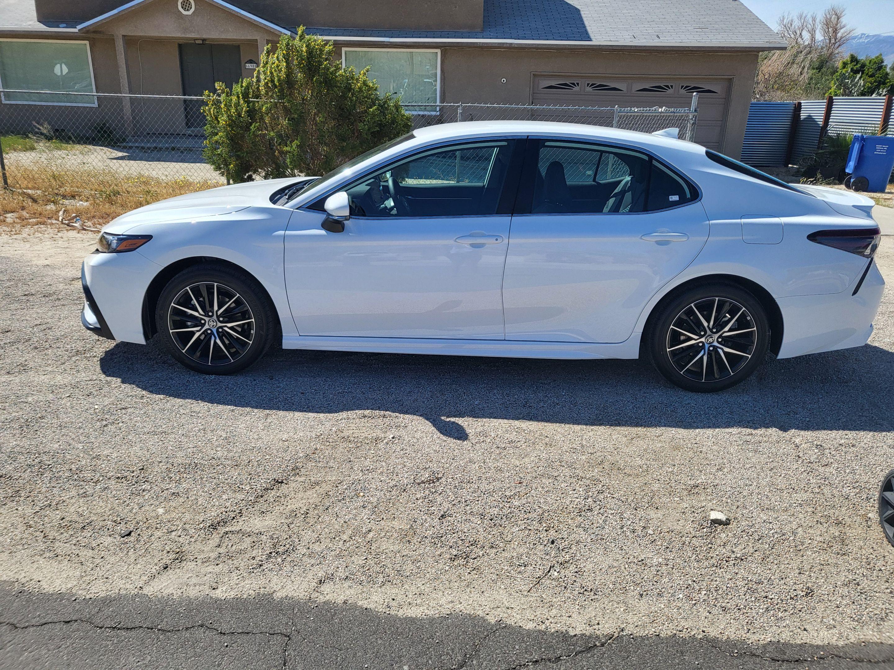 Toyota Camry 2024 in Desert Hot Springs, CA
