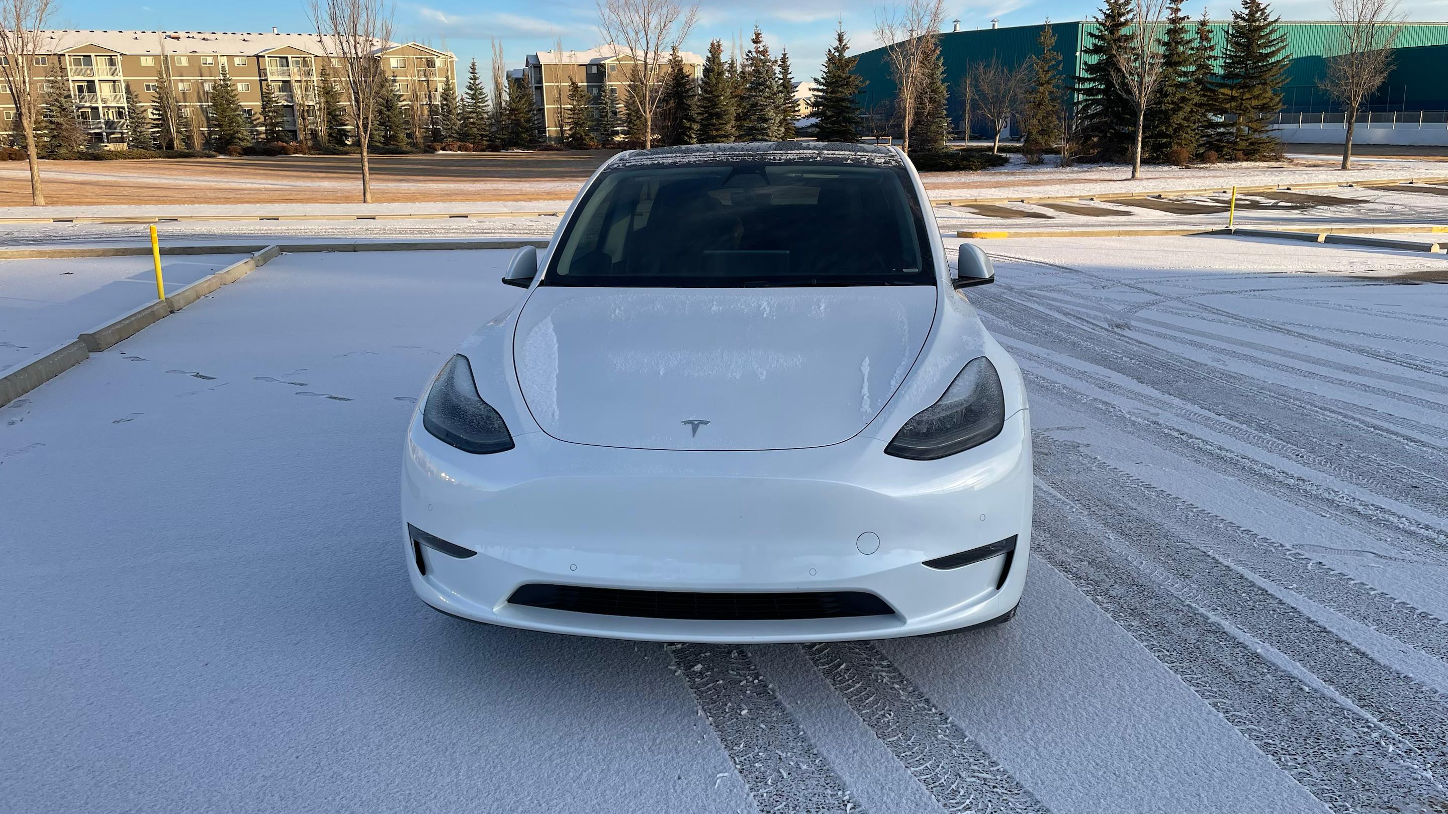 Tesla Model Y 2022 in Spruce Grove, AB