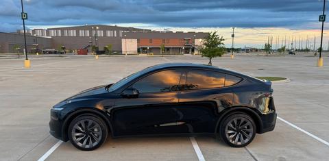 Tesla Model Y 2026