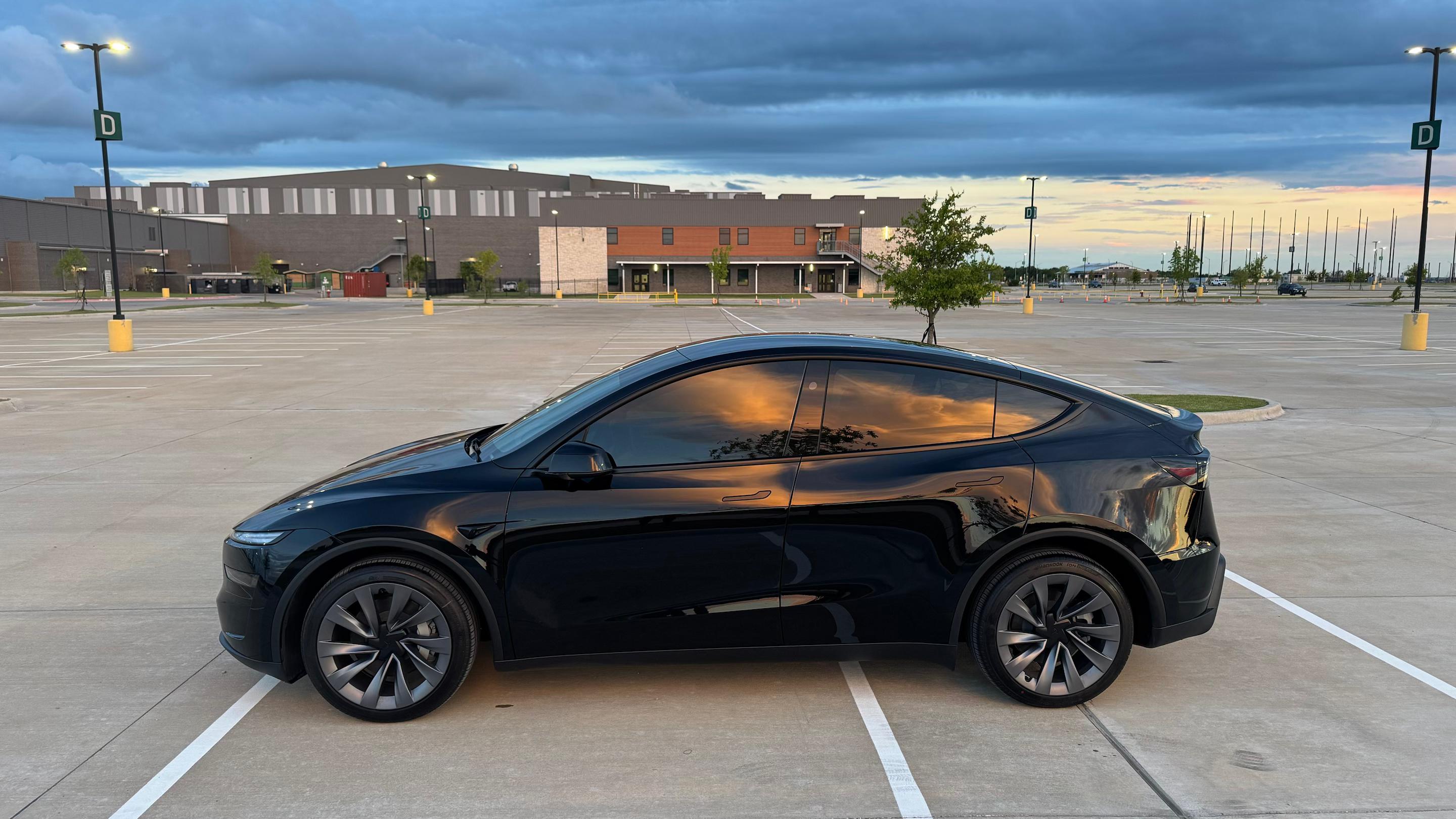 Tesla Model Y 2026 in Fort Worth, TX