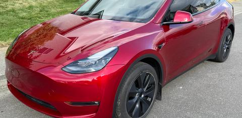 Tesla Model Y 2024