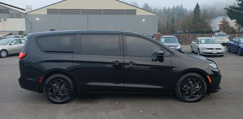 Chrysler Pacifica 2023