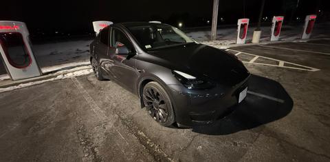 Tesla Model Y 2024