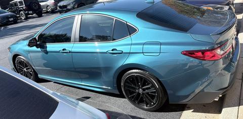Toyota Camry Hybrid 2026