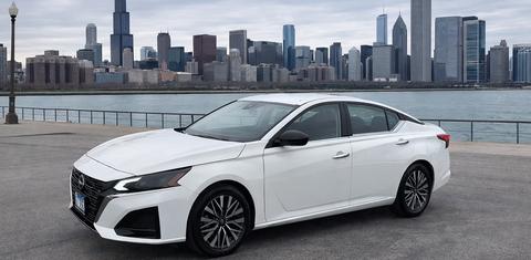Nissan Altima 2025