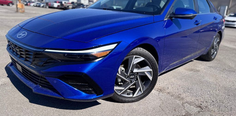 Hyundai Elantra 2024