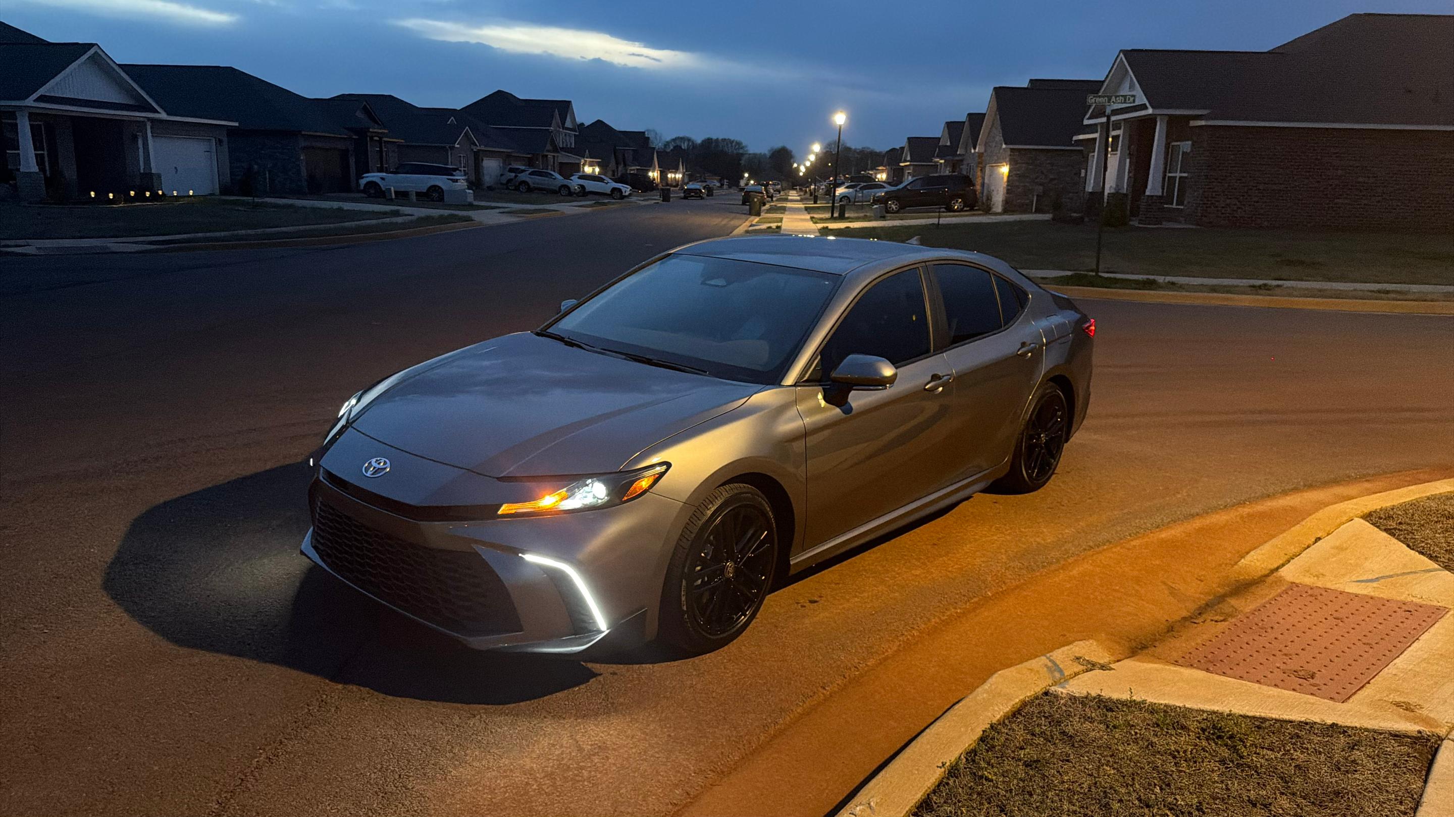 Toyota Camry Hybrid 2026 in Huntsville, AL