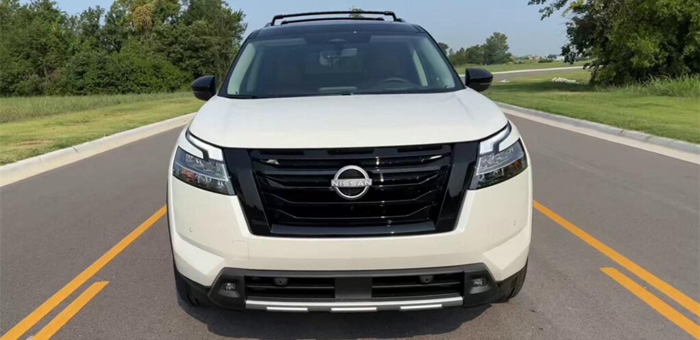 Nissan Pathfinder 2023 rental in Broken Arrow, OK by Rental E. Turo
