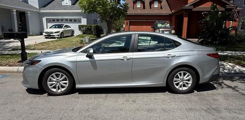Toyota Camry Hybrid 2025
