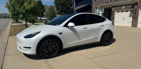 Tesla Model Y 2023