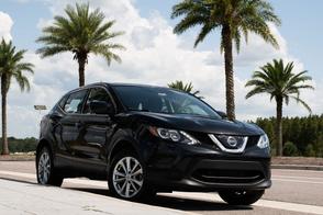 Nissan Rogue car