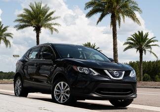 Nissan Rogue car