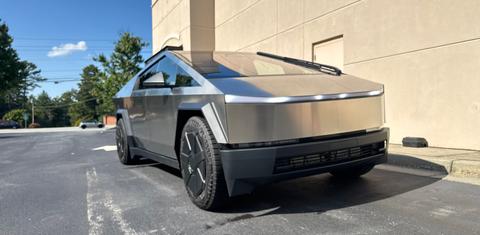Tesla Cybertruck 2025