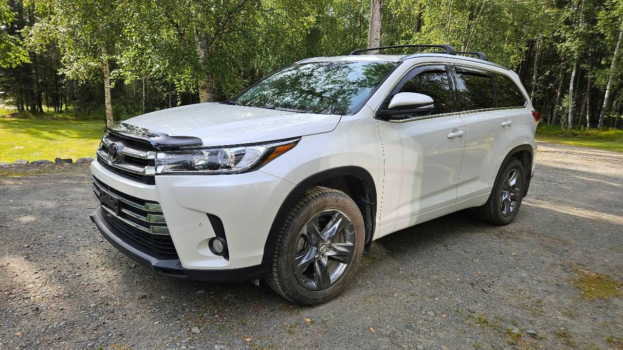 Toyota Highlander 2018 in Sterling, AK