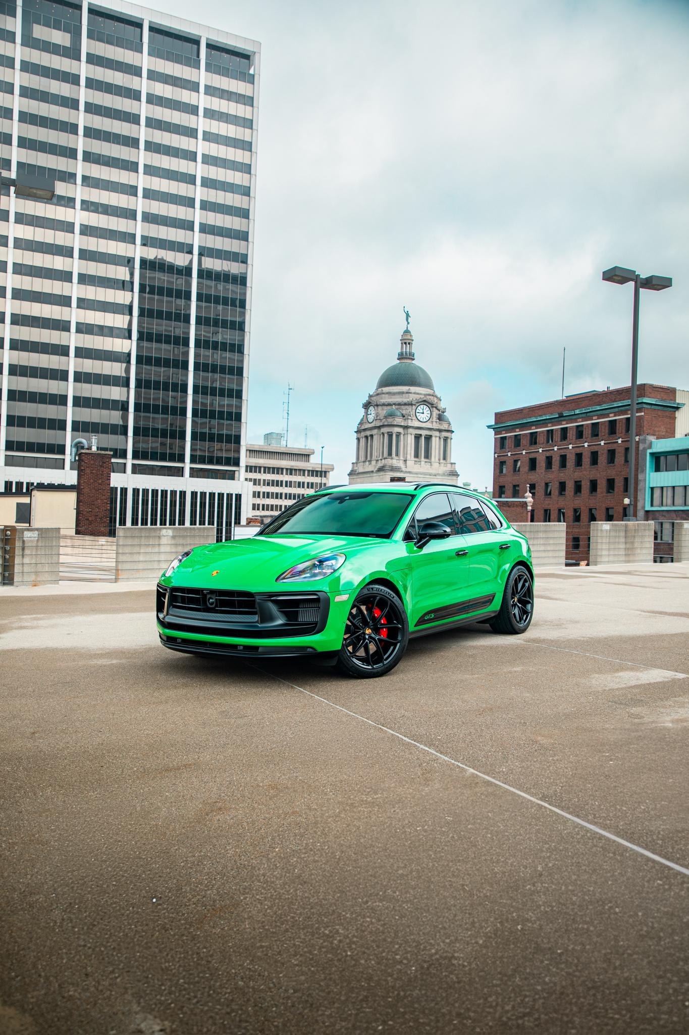 Porsche Macan 2023 in Fort Wayne, IN