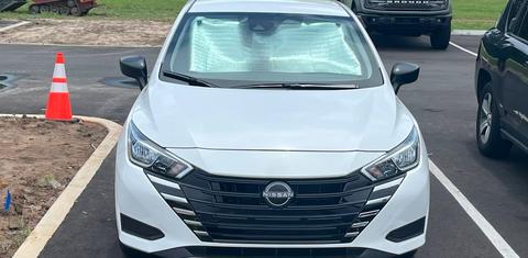 Nissan Versa 2024