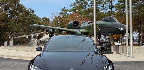 Tesla Model 3 2025
