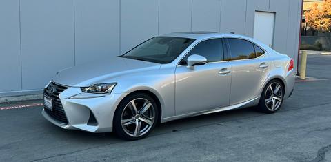 Lexus IS 2017