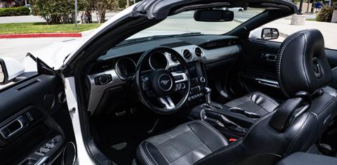 Ford Mustang 2020