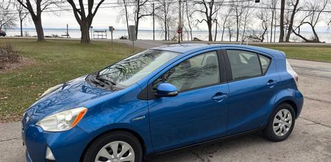 Toyota Prius c 2012