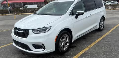 Chrysler Pacifica 2023