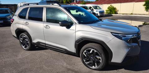 Subaru FORESTER 2025