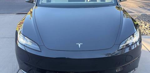 Tesla Model 3 2024