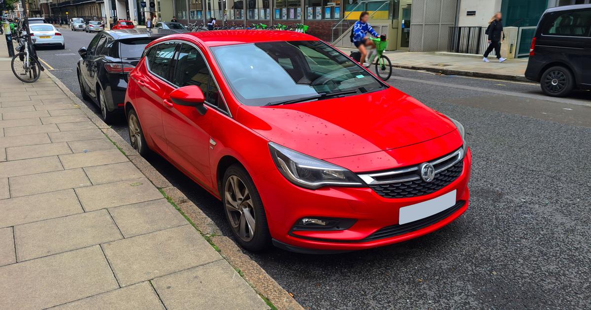 Vauxhall Astra 2016 rental in London, ENGLAND by Rahi | Turo