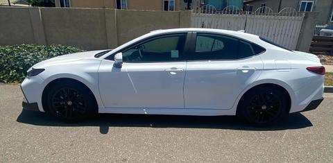 Toyota Camry Hybrid 2025