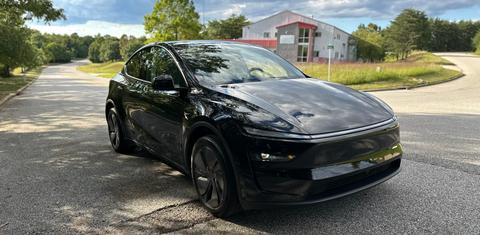 Tesla Model Y 2026