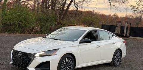 Nissan Altima 2024