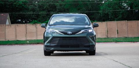Toyota Sienna 2025