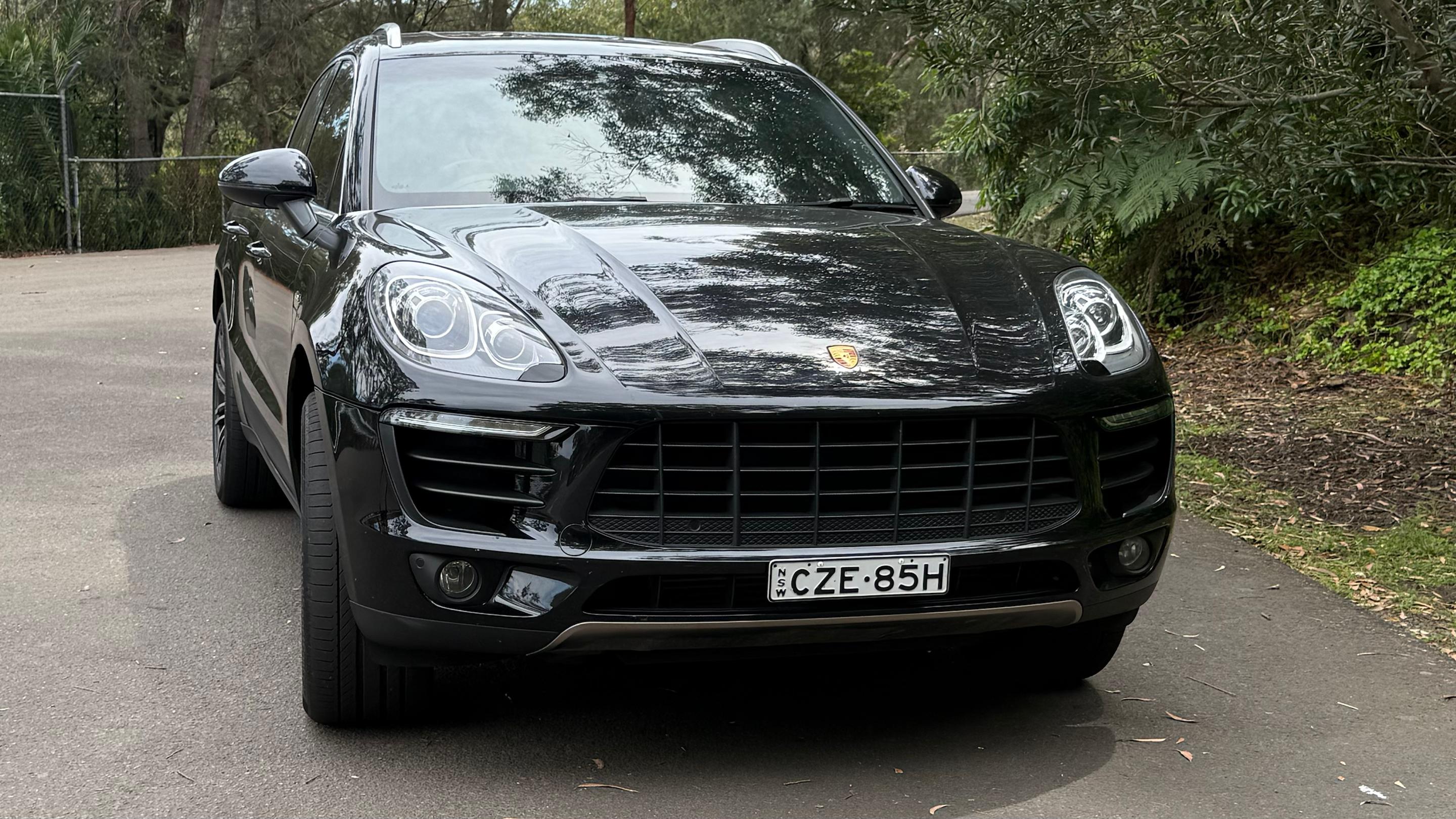 Porsche MACAN 2015 in Monterey
