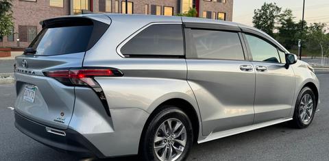 Toyota Sienna 2022