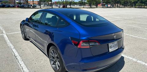 Tesla Model 3 2022