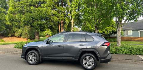 Toyota RAV4 Hybrid 2024