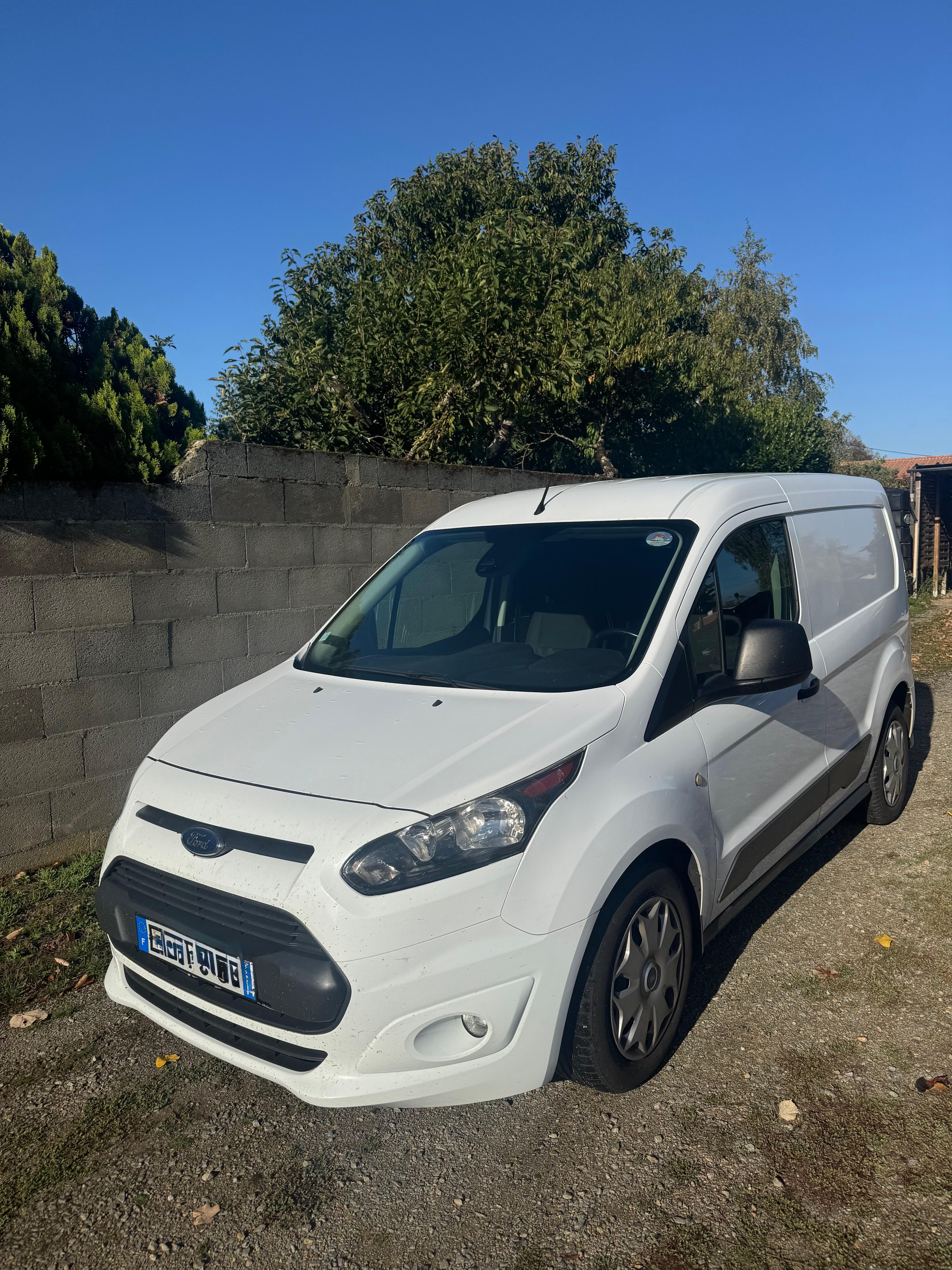 Ford TRANSIT CONNECT 2018 à Chaumes En Retz