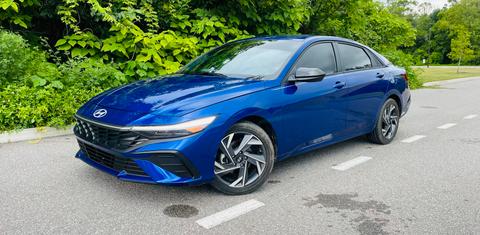 Hyundai Elantra 2025