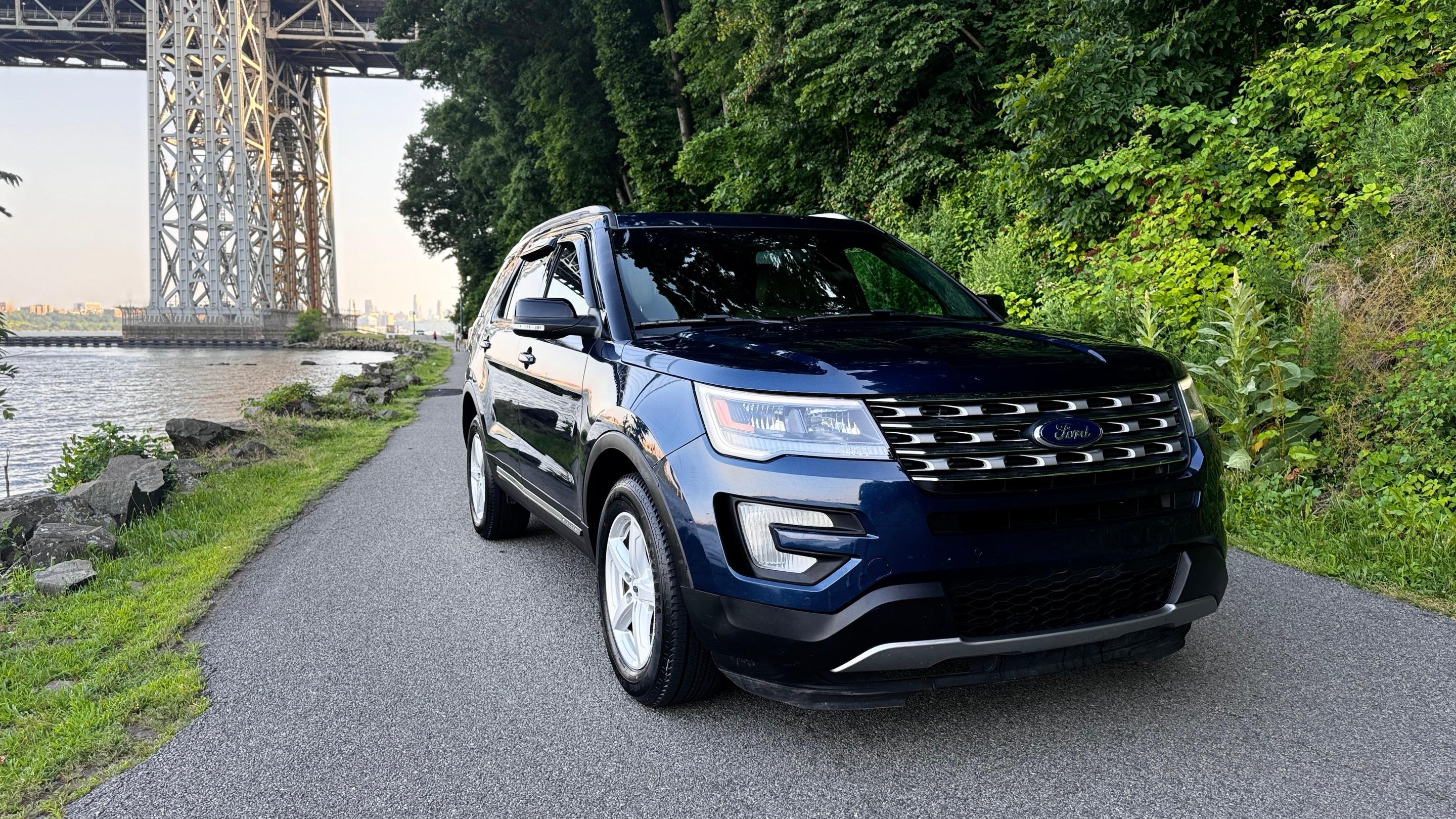 Ford Explorer 2016 in Ridgefield Park, NJ