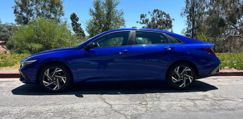 Hyundai Elantra 2025