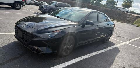 Hyundai Elantra 2022