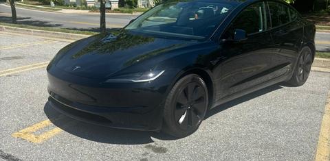 Tesla Model 3 2024