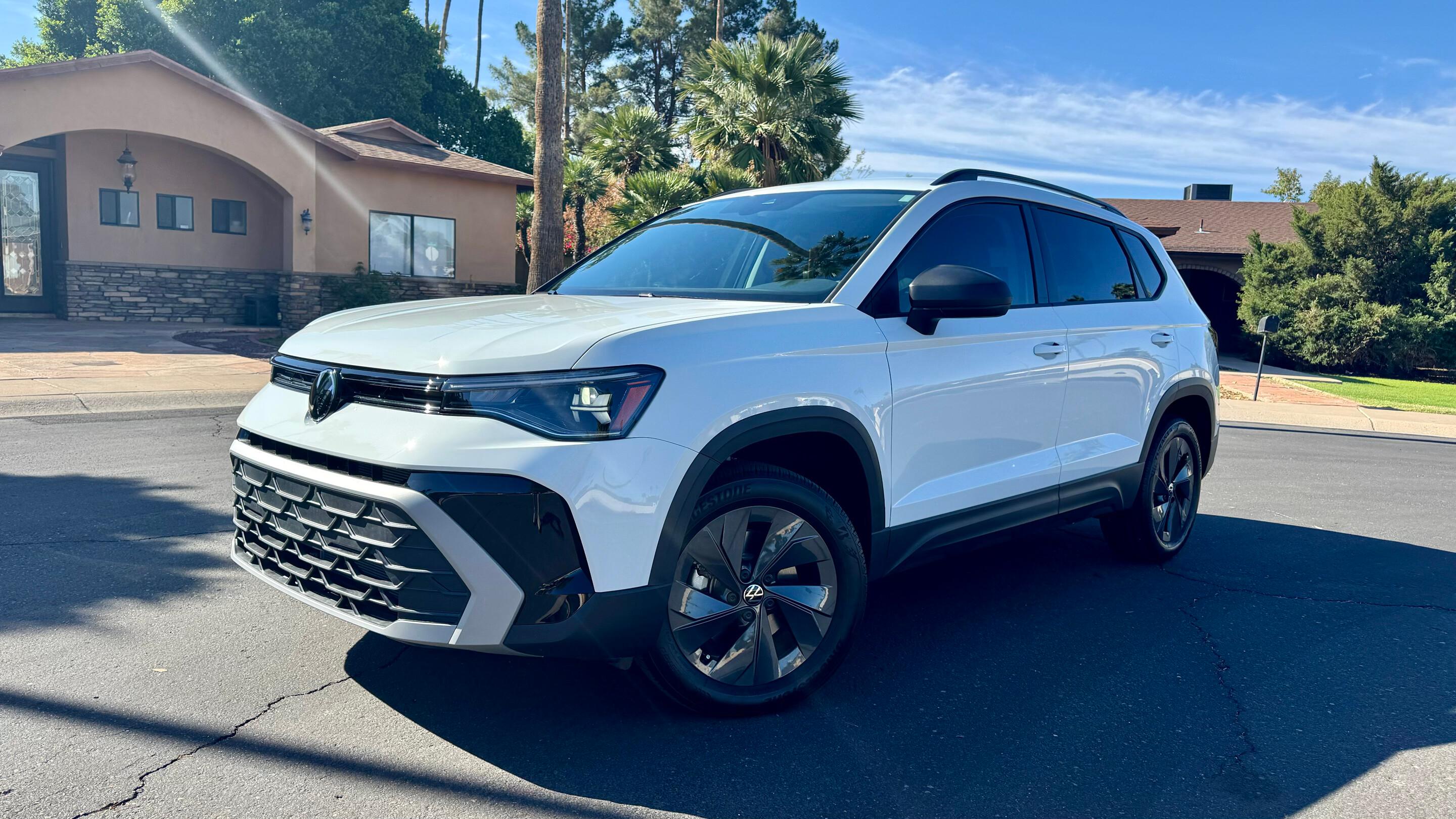 Volkswagen Taos 2025 in Mesa, AZ