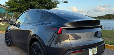 Tesla Model Y 2026