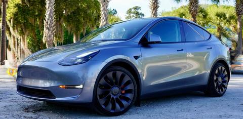 Tesla Model Y 2025