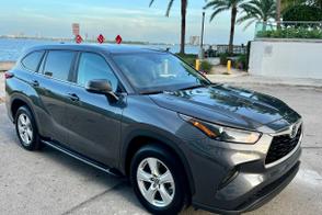 Toyota Highlander car
